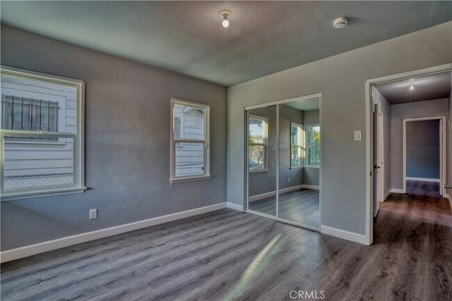 Building Photo - 127 S Townsend Ave