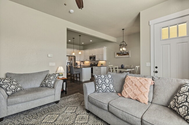Building Photo - Stunning 3 bed, 4 bath townhome - attached...