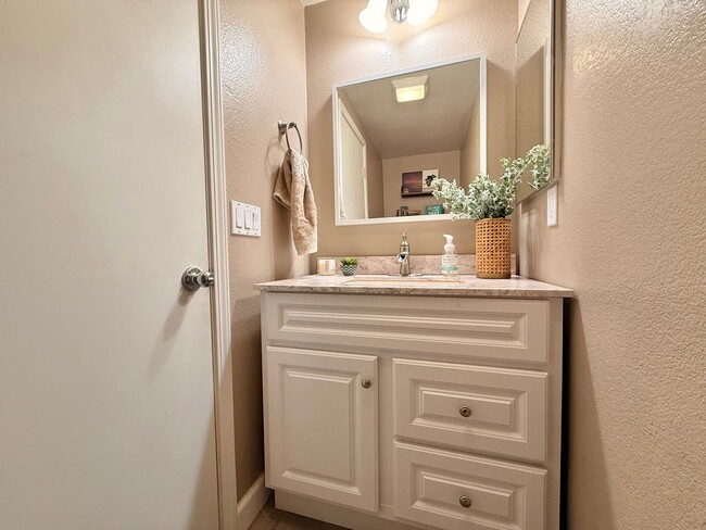 Building Photo - Beautifully Updated Home with Modern Finishes & Private Backyard Retreat!