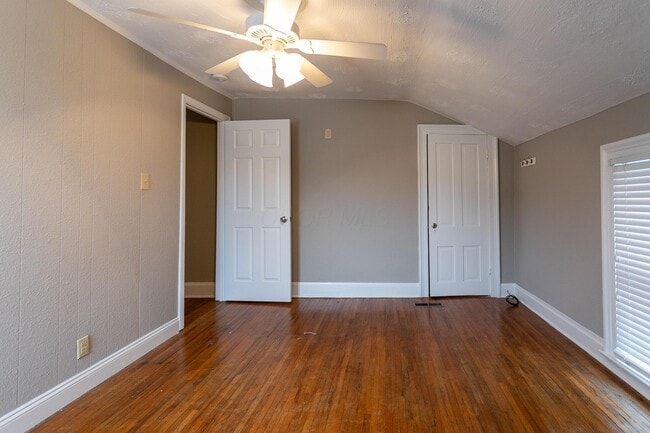 Building Photo - 1512 Indianola Ave