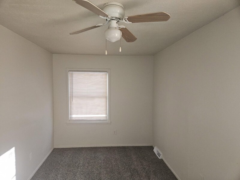 Building Photo - 1852 Beechmont St