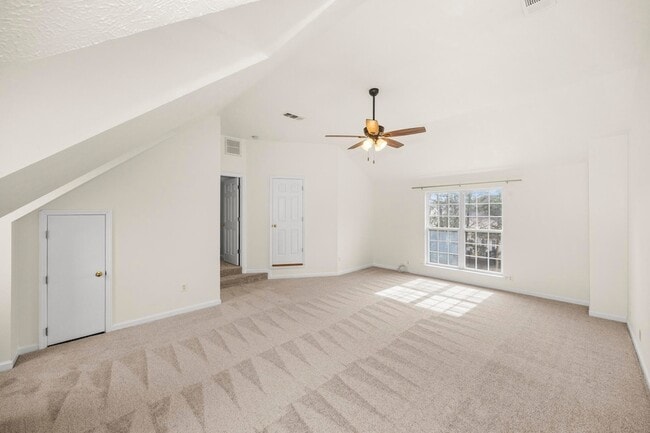 Building Photo - 7028 Sugarplum Rd