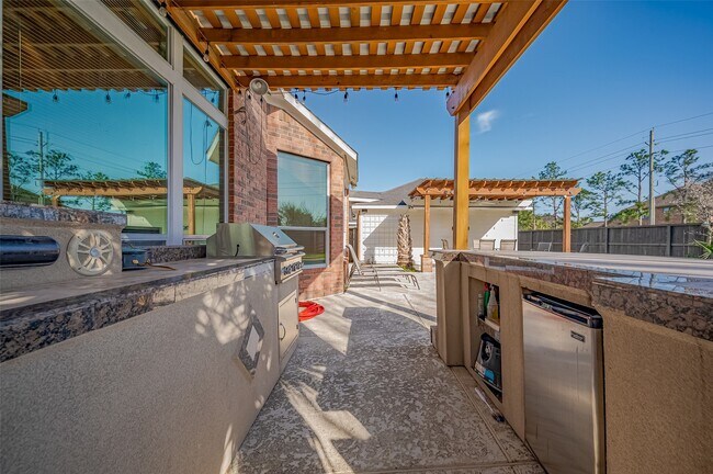 Building Photo - 12431 Rosa Ridge Ln