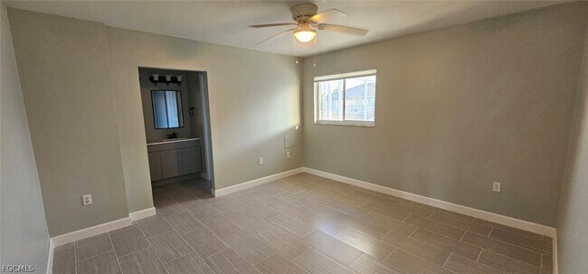 Building Photo - 510 SE 27th Terrace