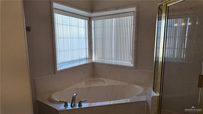 Building Photo - 20 San Rodrigo