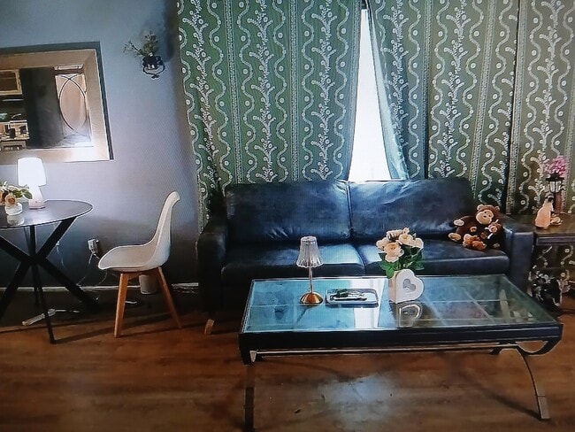 Building Photo - 20 E Morningside Dr