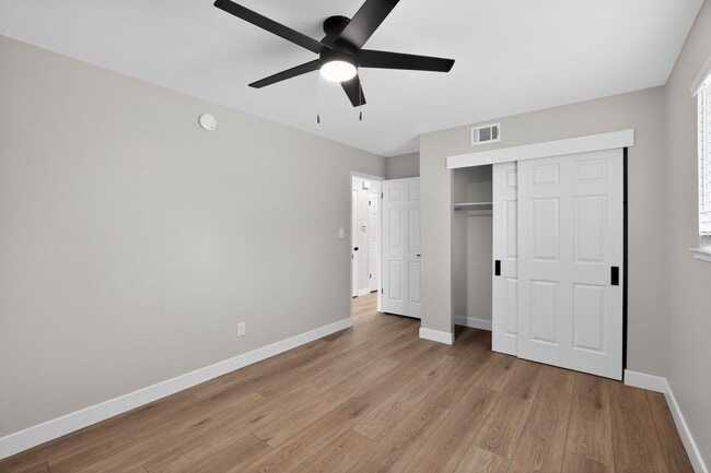 Building Photo - 6281 Cavan Dr