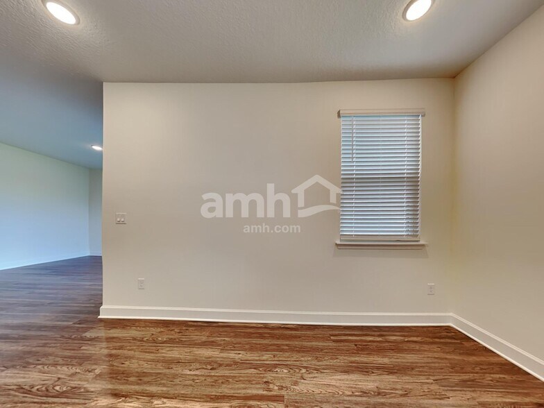 Building Photo - 2880 Alanas Mdw Wy