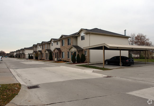 Building Photo - Wedgewood Village