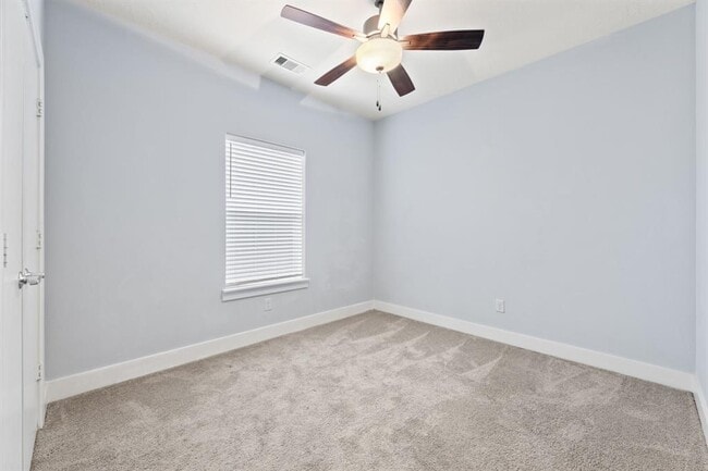 Building Photo - 4711 San Jacinto St