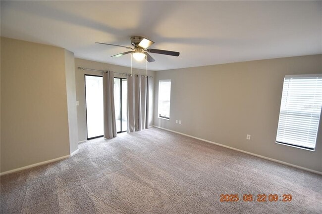 Building Photo - 1455 Ridgelane Cir S