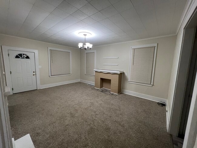 Building Photo - 104 Seward Ave