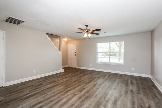 Building Photo - 5415 Espuela Ln