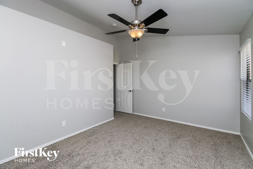 Building Photo - 2290 E Nunneley Ct