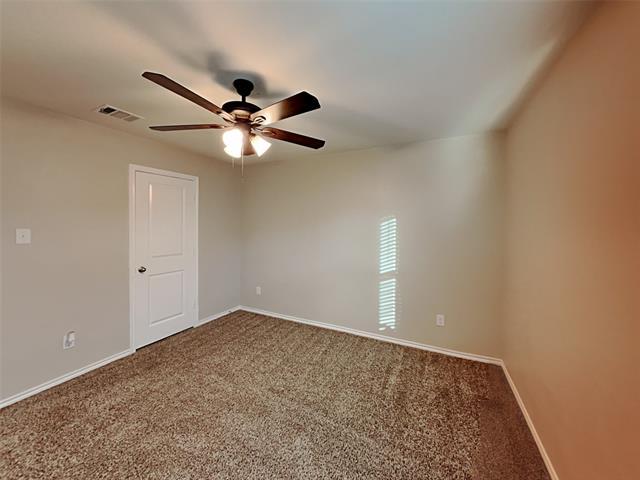 Building Photo - 2603 Hutchins Dr