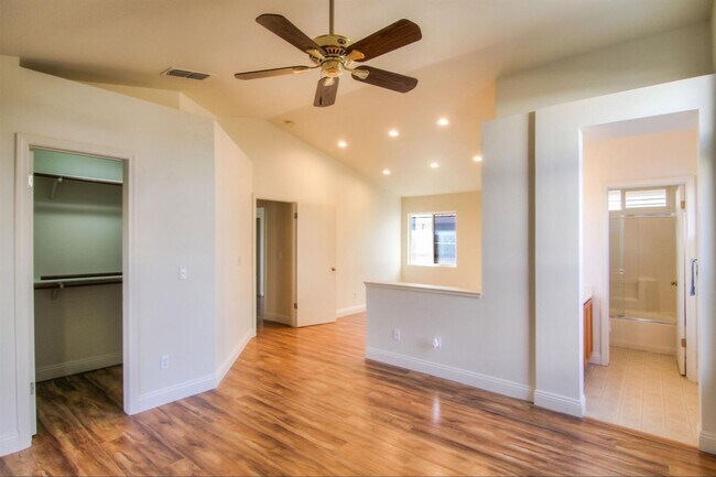 Building Photo - Great 3 Bedroom, 2 Bath 1524 Sqft. Rancho ...