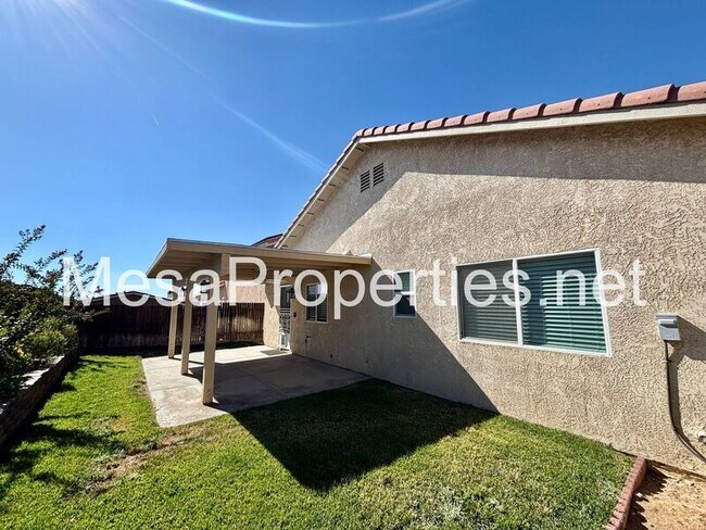 Building Photo - 17547 Electra Dr