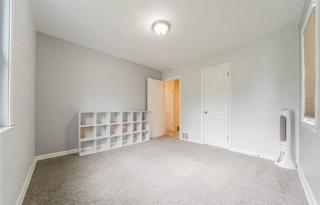 Building Photo - 5934 Deering Ave