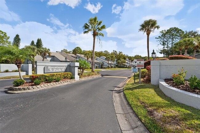 Building Photo - 4209 Brentwood Park Cir