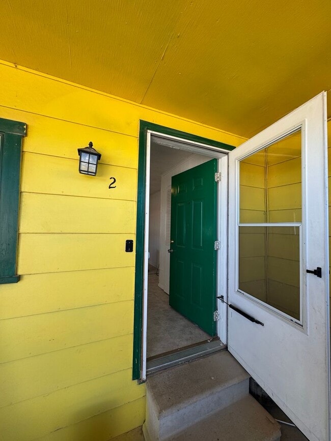 Building Photo - 739 Iberis Rd S