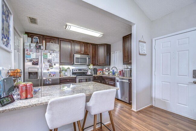 Building Photo - 2926 Lichen Ln