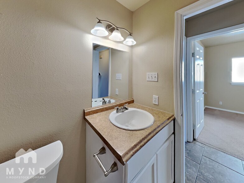 Building Photo - 3118 Beacon Field Dr