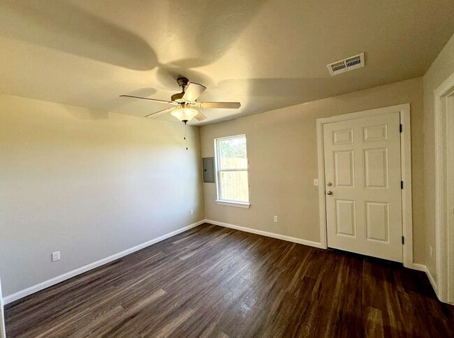 Building Photo - Welcome Home!
