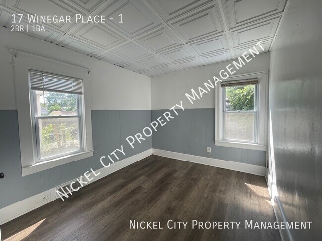 Building Photo - 17 Winegar Pl