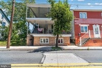 Building Photo - 256 S Washington St