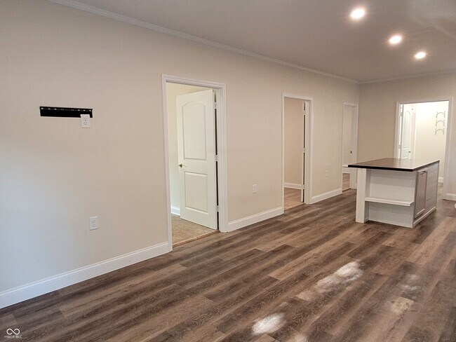 Building Photo - 127 Bailey Ln