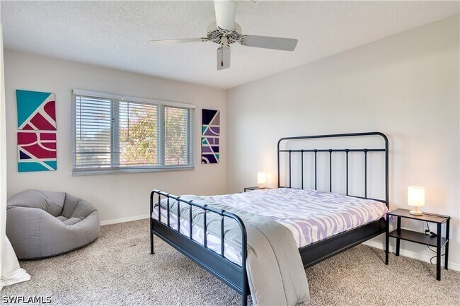 Building Photo - 1645 Spoonbill Ln