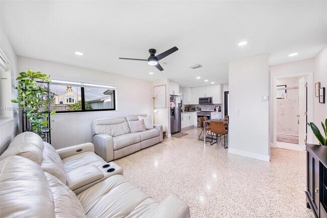 Primary Photo - 30 NW 56th Ct