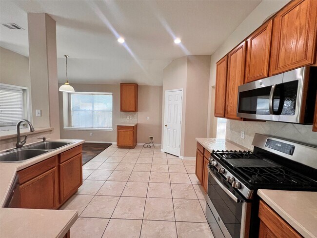 Building Photo - 4815 Wilderness Glen Ct