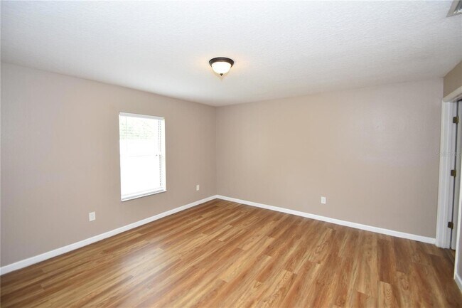 Building Photo - 7 Ryarbor Dr