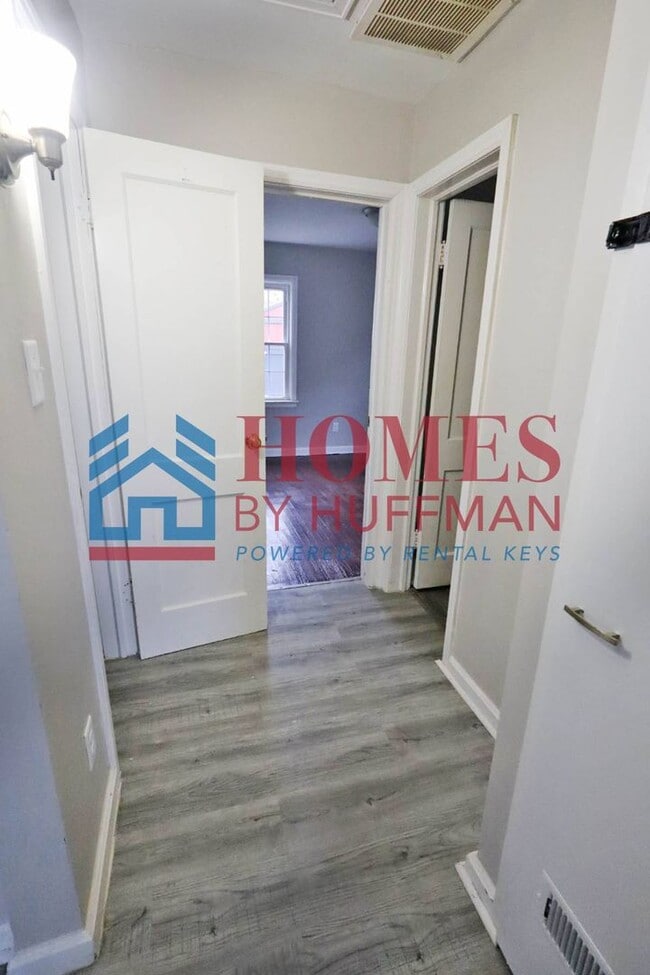 Building Photo - Two Bedroom House | Now Available