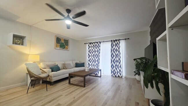 Building Photo - 31 Inlet Harbor Rd