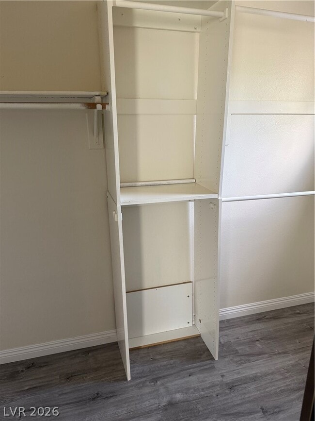 Building Photo - 5195 Souvenir Ln