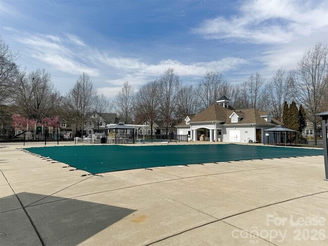 Building Photo - 12926 Union Square Dr