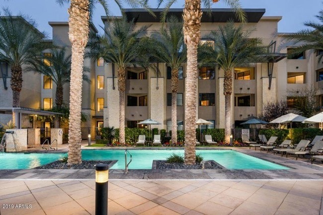 Building Photo - 7100 E Lincoln Dr