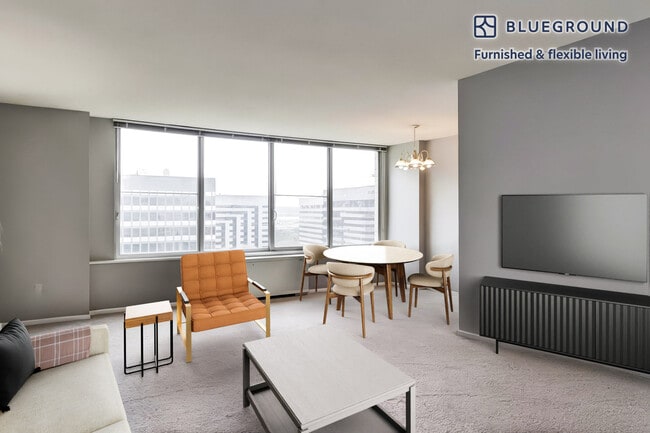 Building Photo - 2111 Richmond Hwy