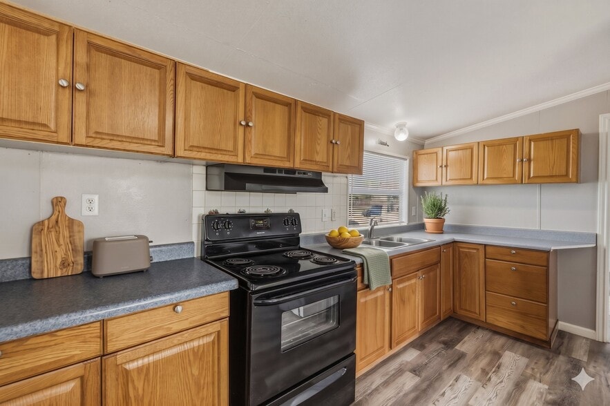 Building Photo - 31 Cinnamon Ln