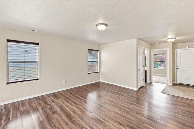 Building Photo - Beautiful Ranch Home in Ventana – Minutes from Fort Carson!