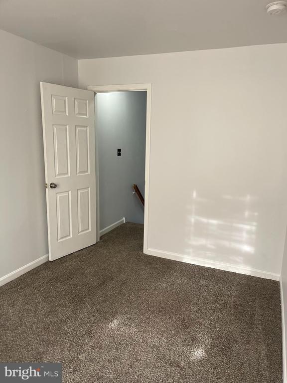 Building Photo - 288 Vincent Cir