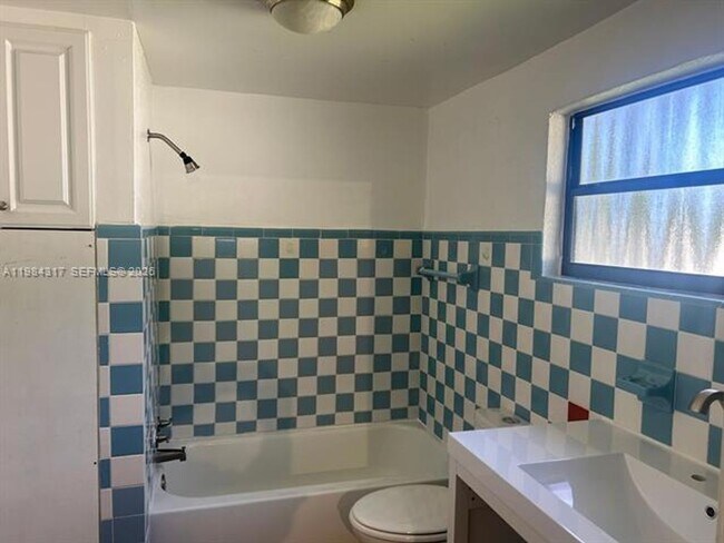 Building Photo - 8866 SW 126th St