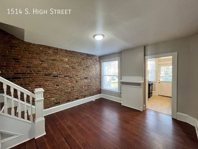 Building Photo - 1514 S High St