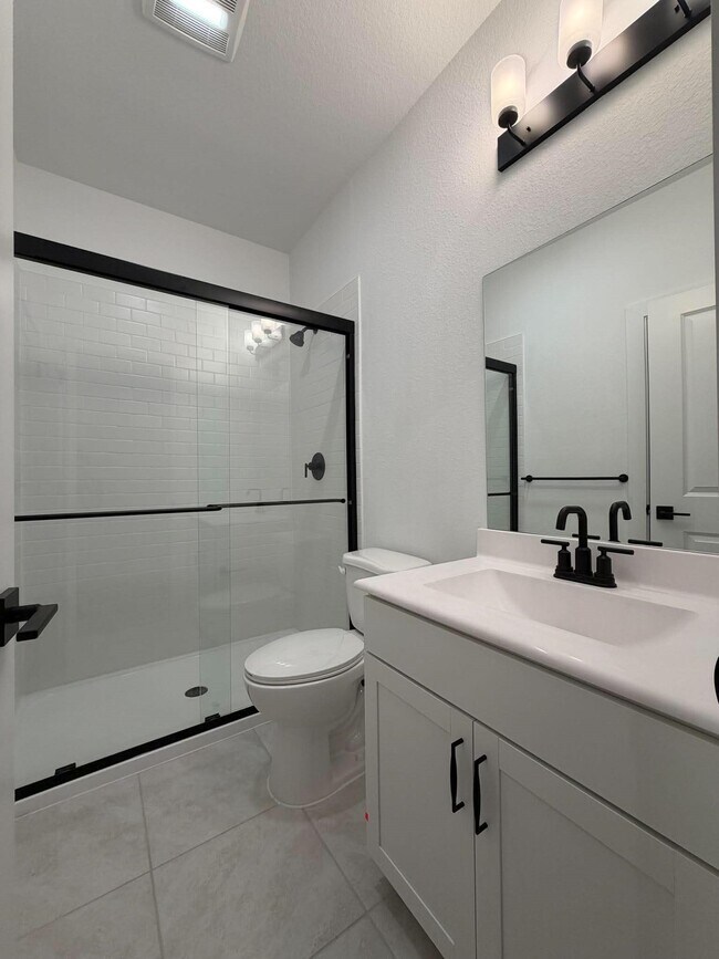 Building Photo - 8407 Tranquil Bay Ct