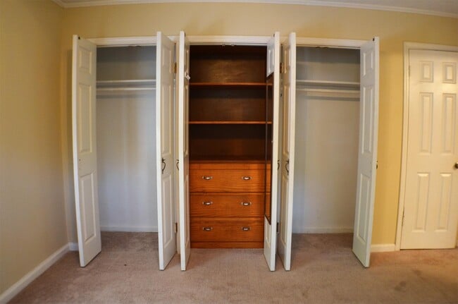 Building Photo - 3462 Biltmore Ave