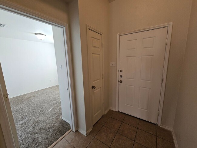 Building Photo - Available Now..   Absolutely Amazing property