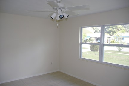 Building Photo - 2256 Hyde Park St