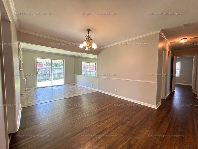 Building Photo - FOR LEASE | Mid-town Tulsa | 3 Bed, 2 Bath...